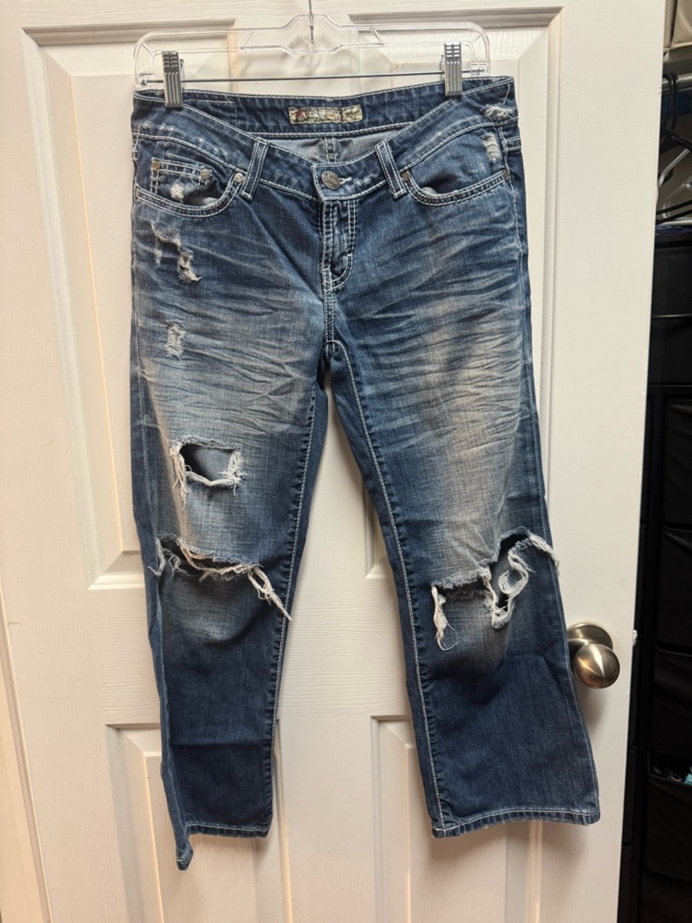 BKE Ripped Boyfriend Jeans in Medium Blue